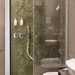 Three Toledo 4* Неаполь