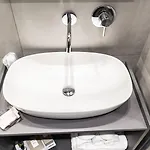 Πανσιόν Three Toledo 4*