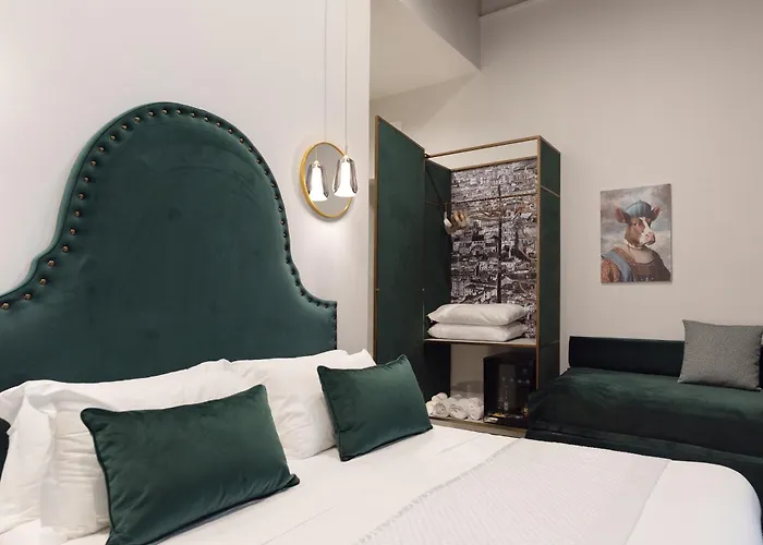 Three Toledo 4* Naples