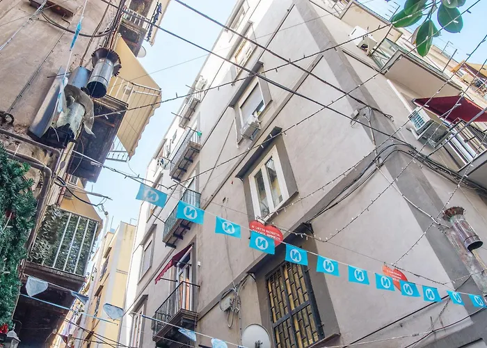 Three Toledo Konukevi