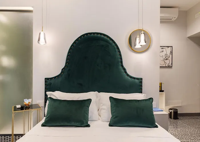 Konukevi Three Toledo 4*