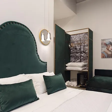 Three Toledo 4* Nápoly