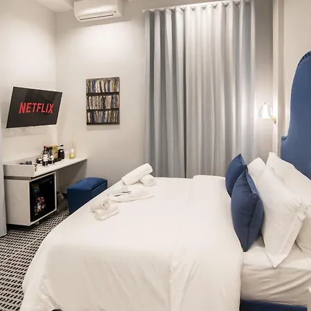 Three Toledo 4* Nápoly